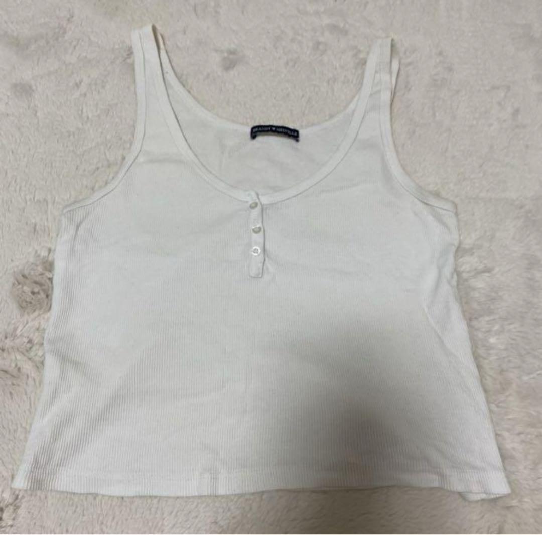 BRANDY MELVILLE ホワイト タンクトップ - メルカリ