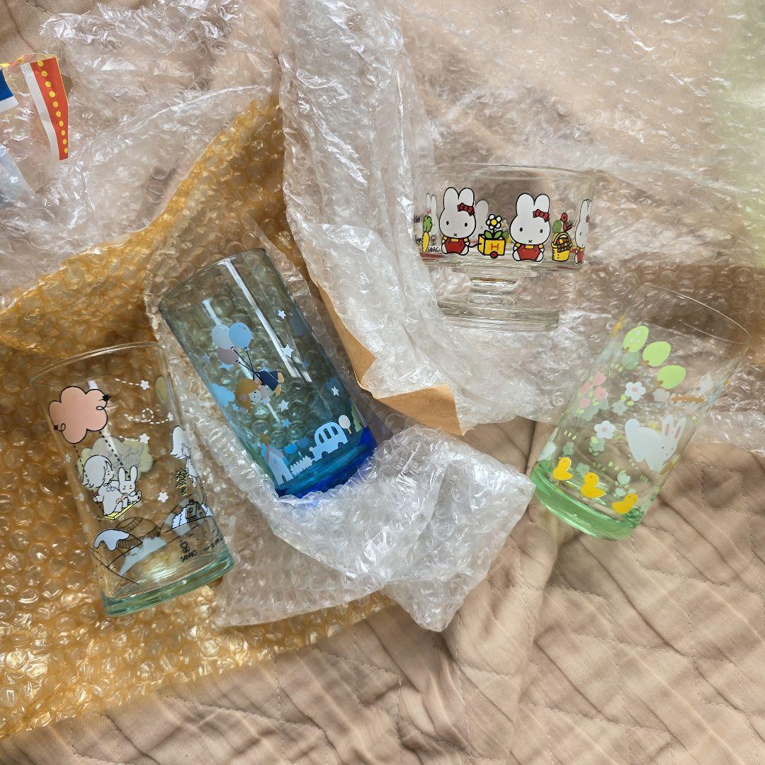 パンプキン様専用　リトル　うさぎ　レインボー　スモール　4点　Sanrio