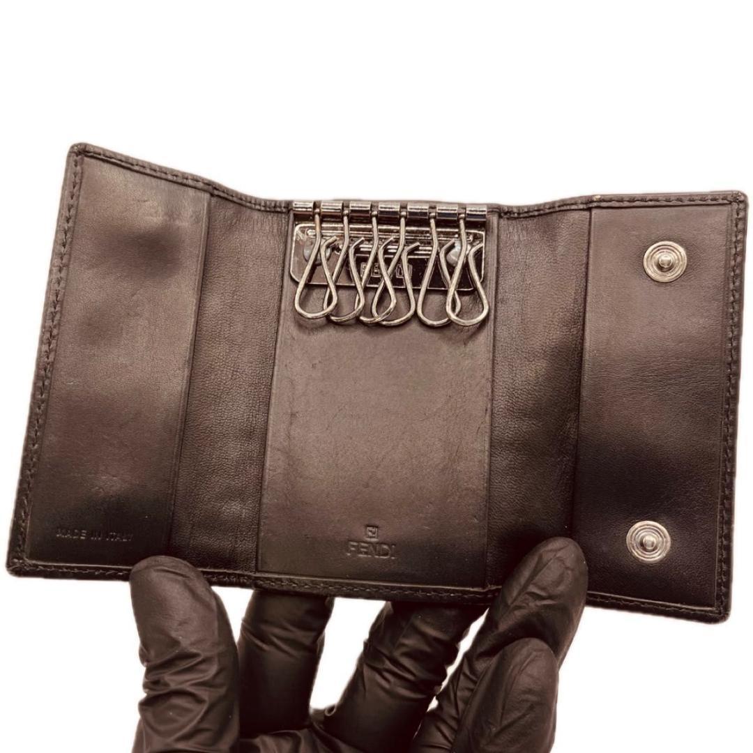 極美品【FENDI】 ズッカ柄　キーケース　フック６個