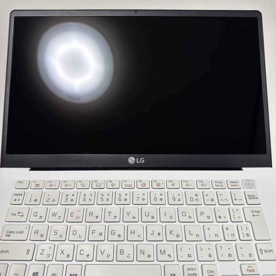 LG gram Office搭載　gpu搭載