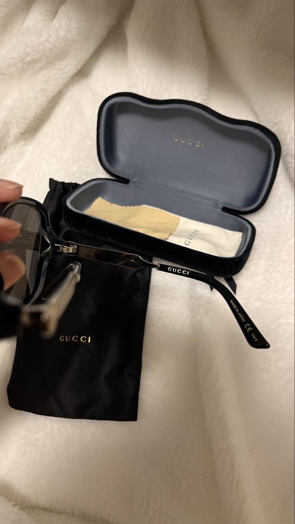 GUCCI ブラックフレーム サングラス