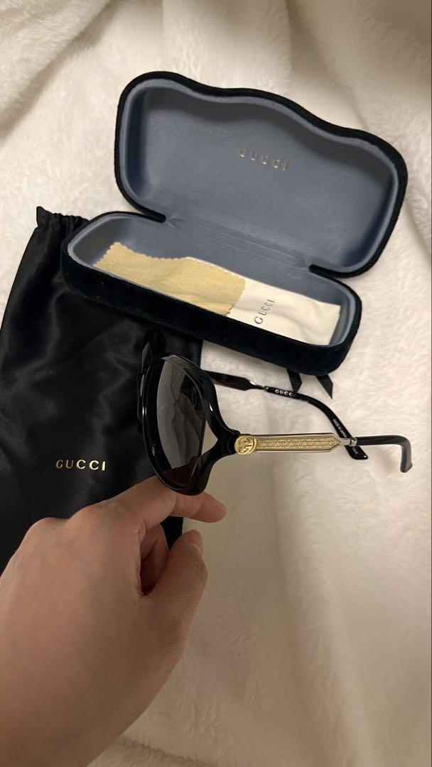 GUCCI ブラックフレーム サングラス