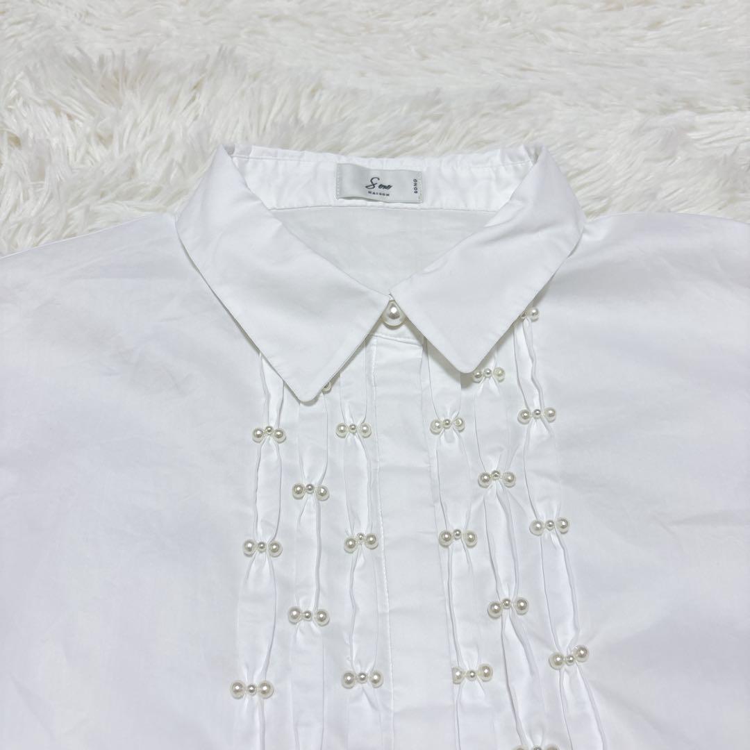 【完売品】sono ソーノ 半袖ブラウス フレア 白 パール 2024 完売品】sono ソーノ 半袖ブラウス フレア 白 パール 2024