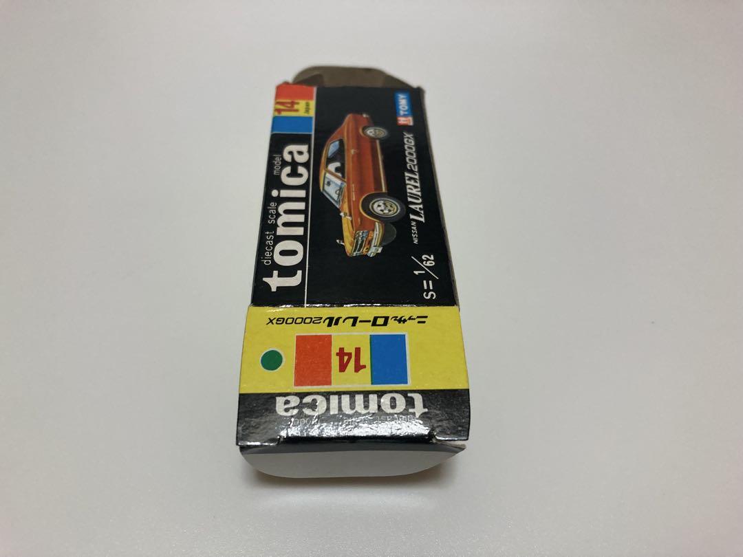 トミカ　黒箱　日本製　ニッサン　ローレル2000GX 1Aホイール