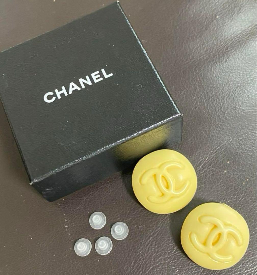 セール！ヴィンテージ】CHANEL 96c イヤリング　クリーム　イエロー