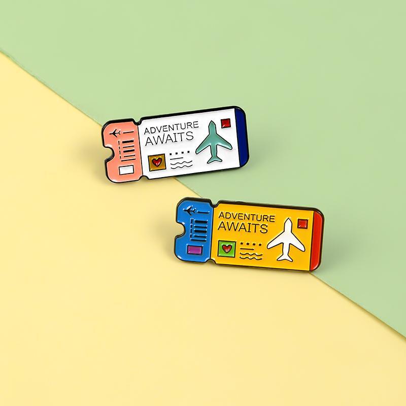 飛行機チケット エナメルピン 2つセット かわいい ユニーク ギフト 旅行 旅 Mumo14tgne Www Vallefood Com Br