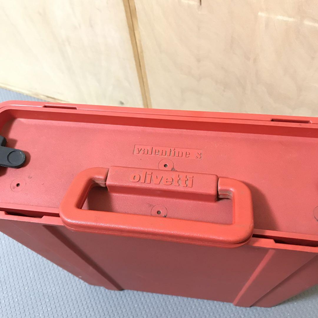 Olivetti Valentine オリベッティ　タイプライター