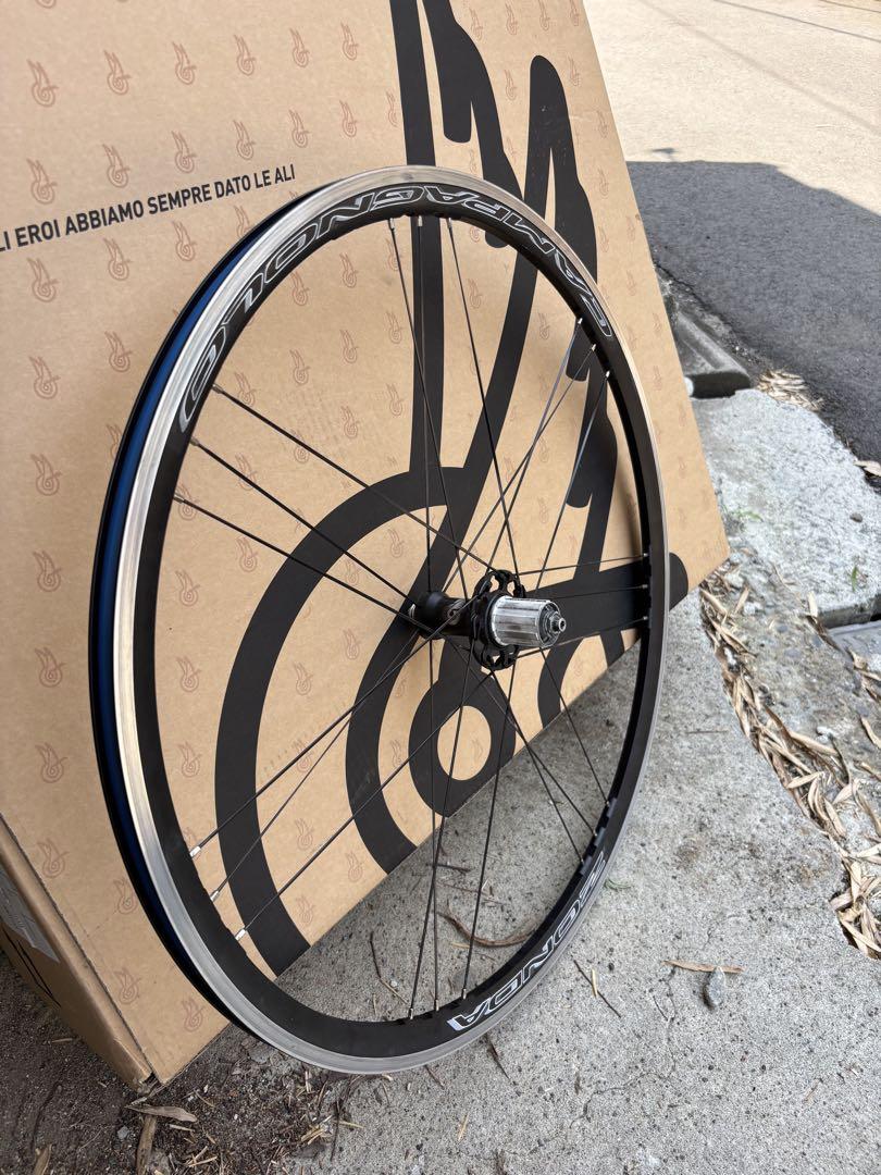 Campagnolo ZONDAクリンチャーホイール 700c リム内径17ミリ