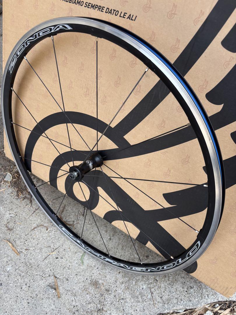 Campagnolo ZONDAクリンチャーホイール 700c リム内径17ミリ