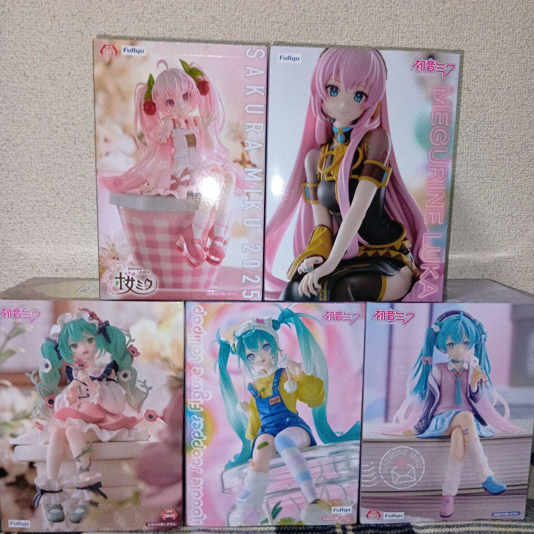 初音ミク 桜ミク 雪ミク 巡音ルカ フィギュア セット まとめ売り