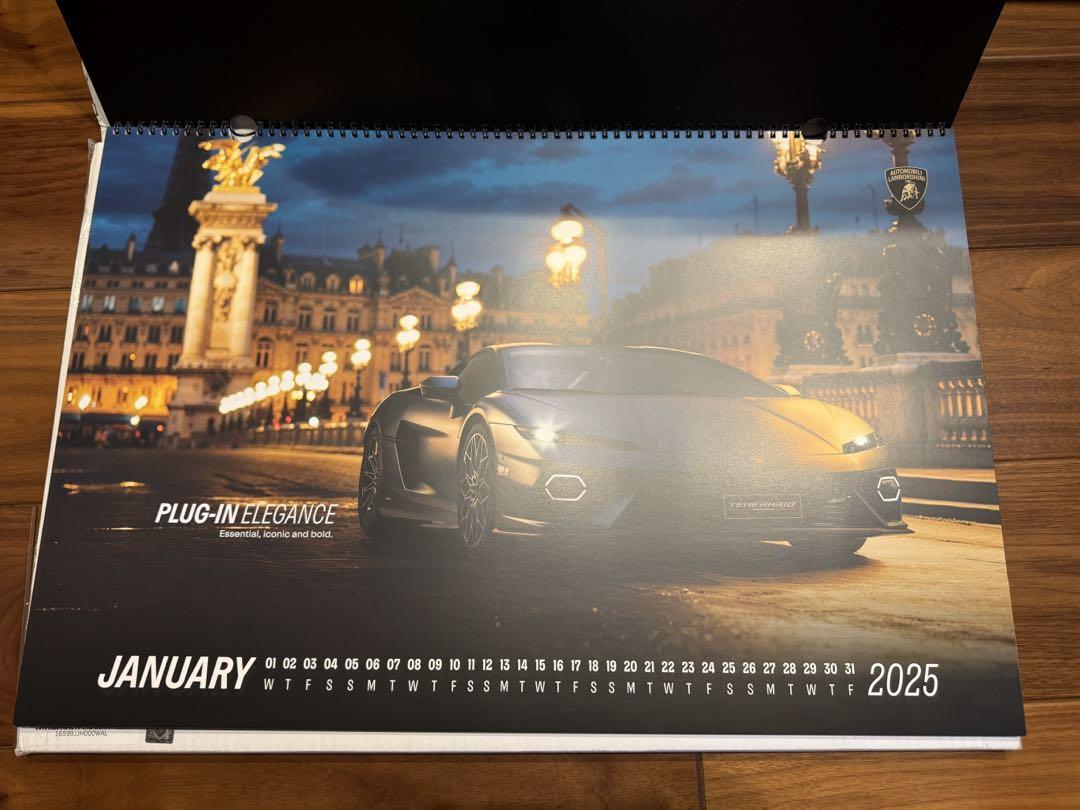新品！ ランボルギーニ Lamborghini 2025 壁掛けカレンダー