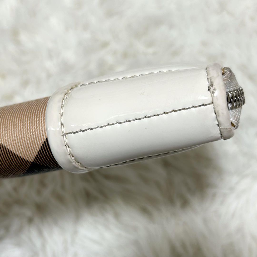 BURBERRY バーバリーラウンドファスナー　長財布