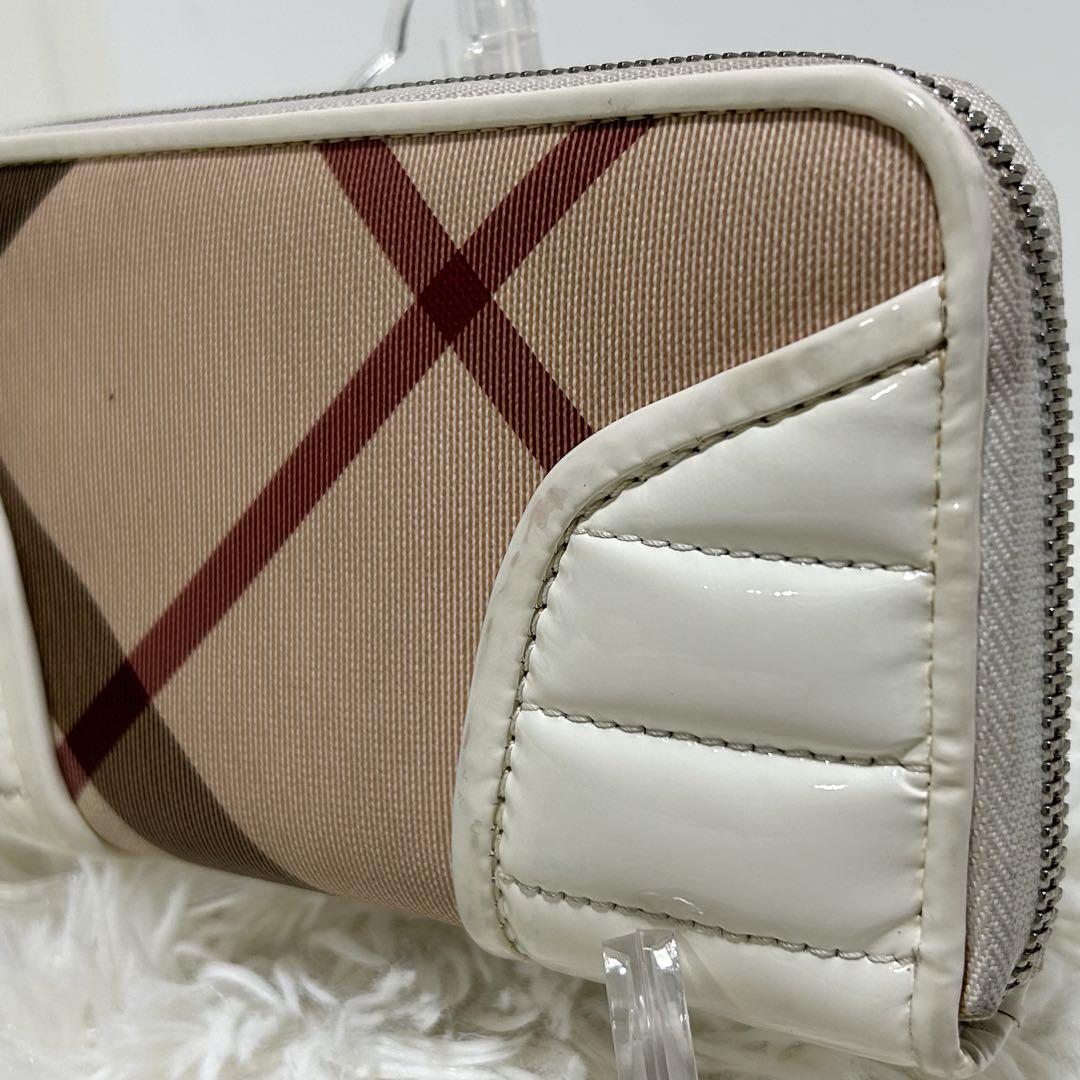 BURBERRY バーバリーラウンドファスナー　長財布