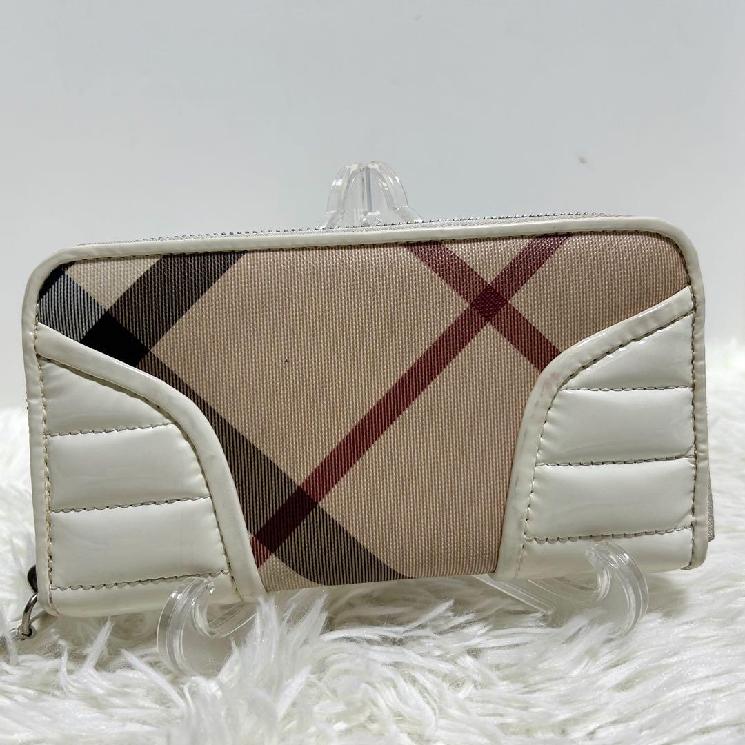 BURBERRY バーバリーラウンドファスナー　長財布