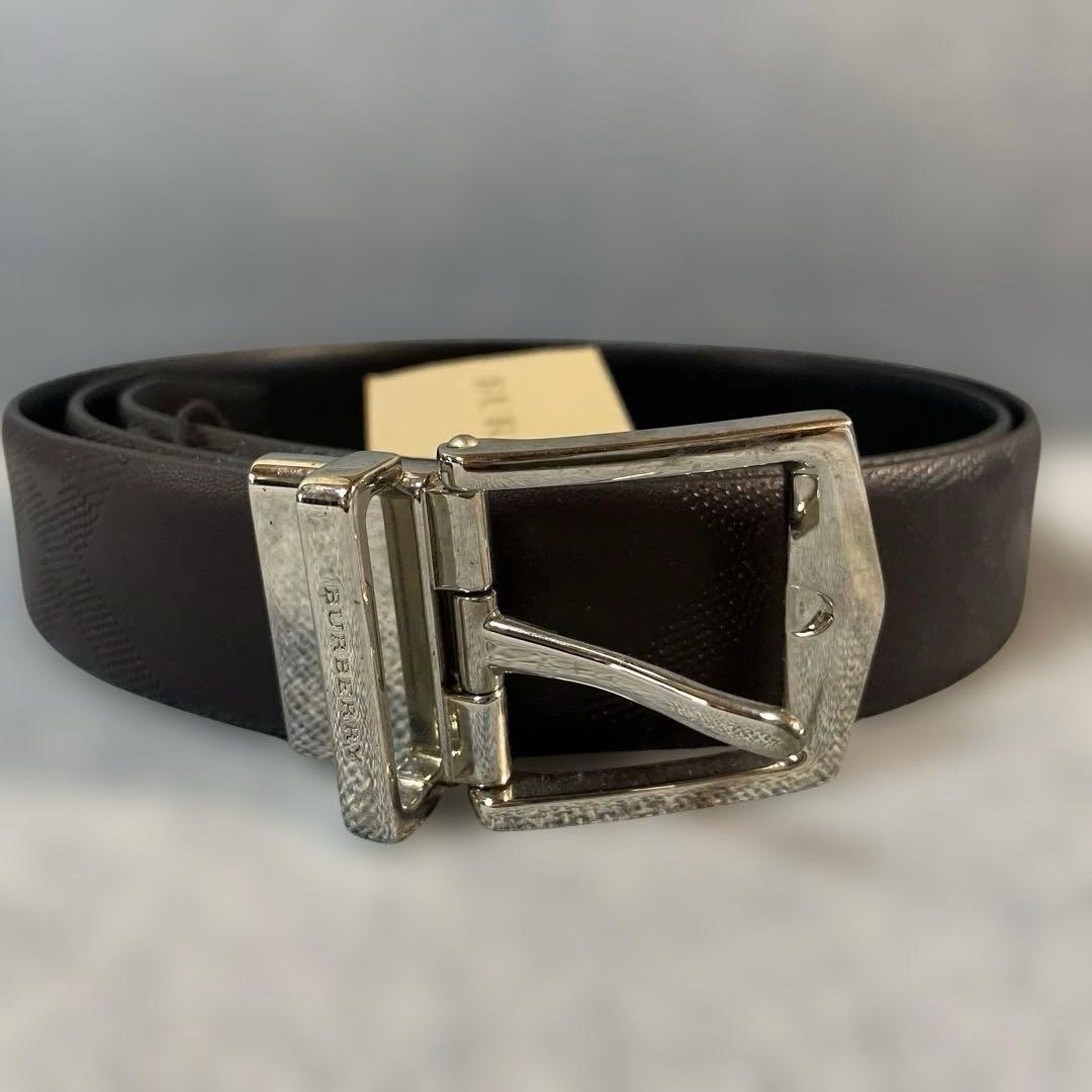 Burberry ブラウンチェック型押し×ブラックレザー リバーシブルベルトBURBERRY