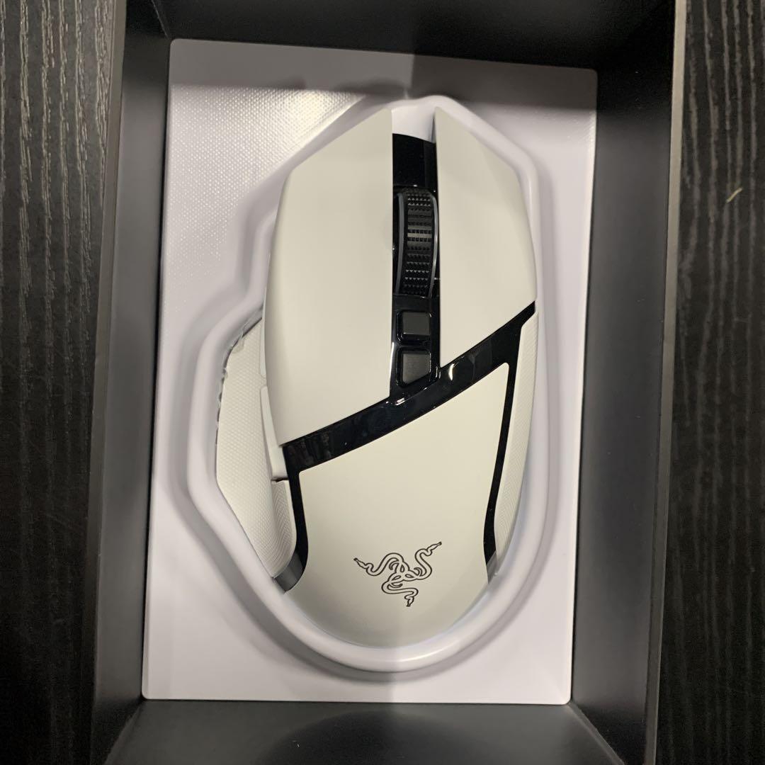 Razer レイザー Basilisk V3 Pro White