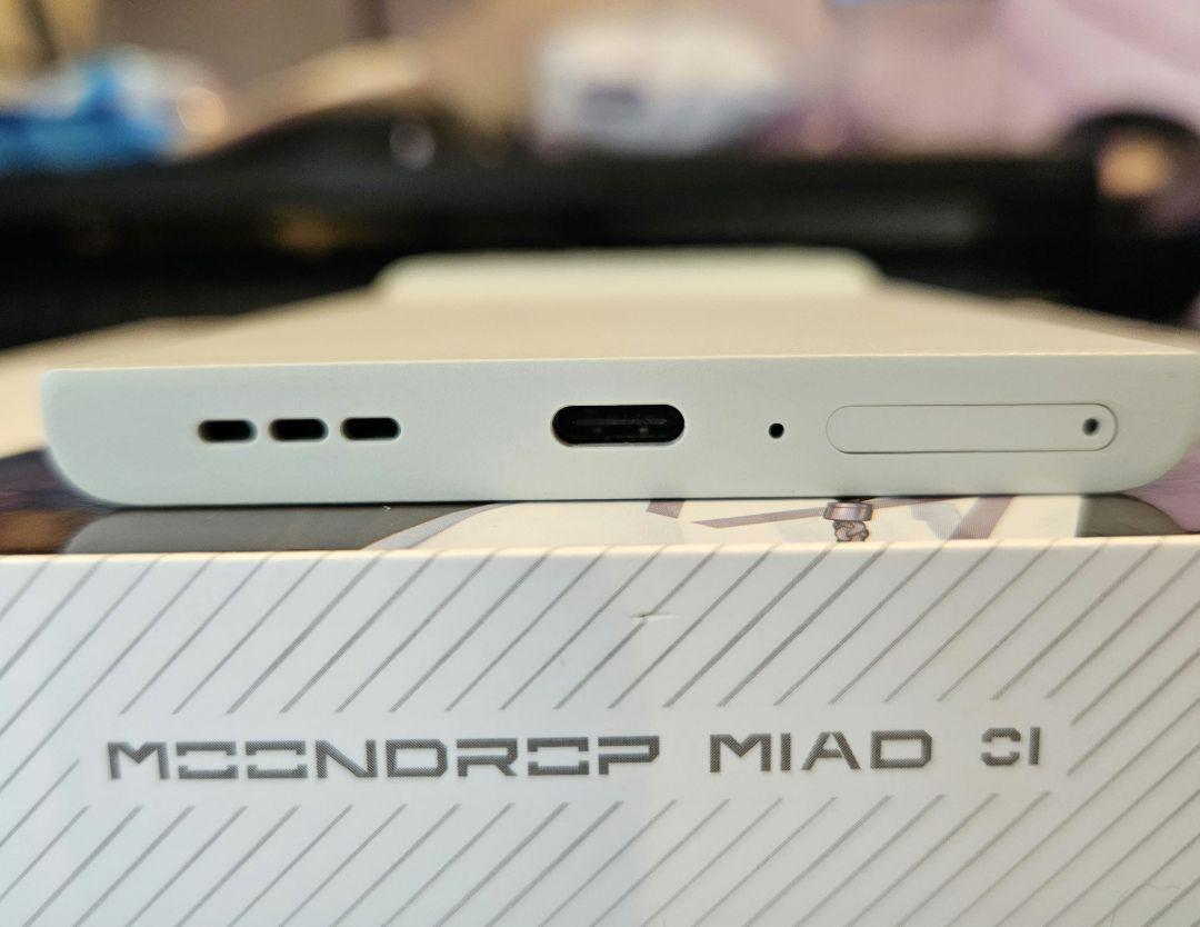 水月雨 MOONDROP MIAD01