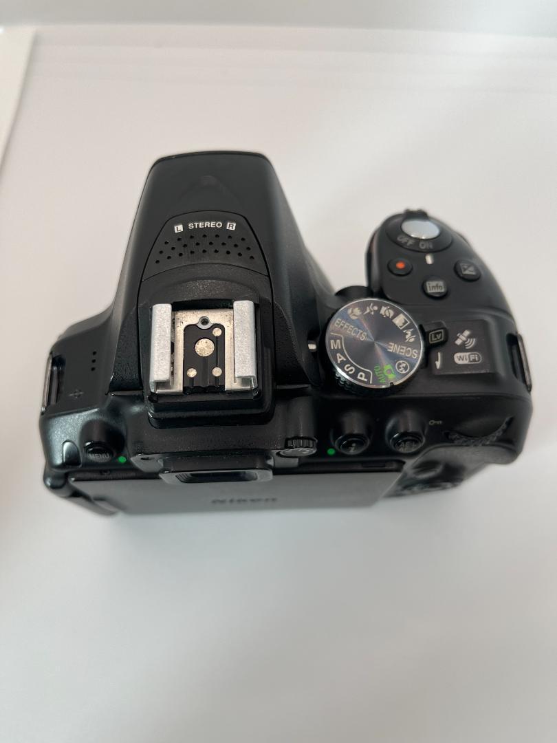 ★美品★ NIKON ニコン D5300 シャッター数8530枚 美品】Nikon D5300 ブラック ボディ シャッター回数：92,528枚