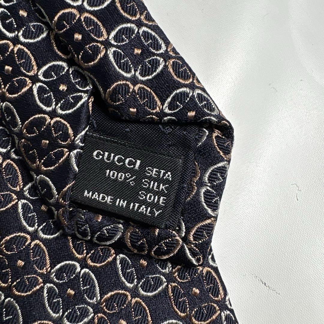 卍 GUCCI