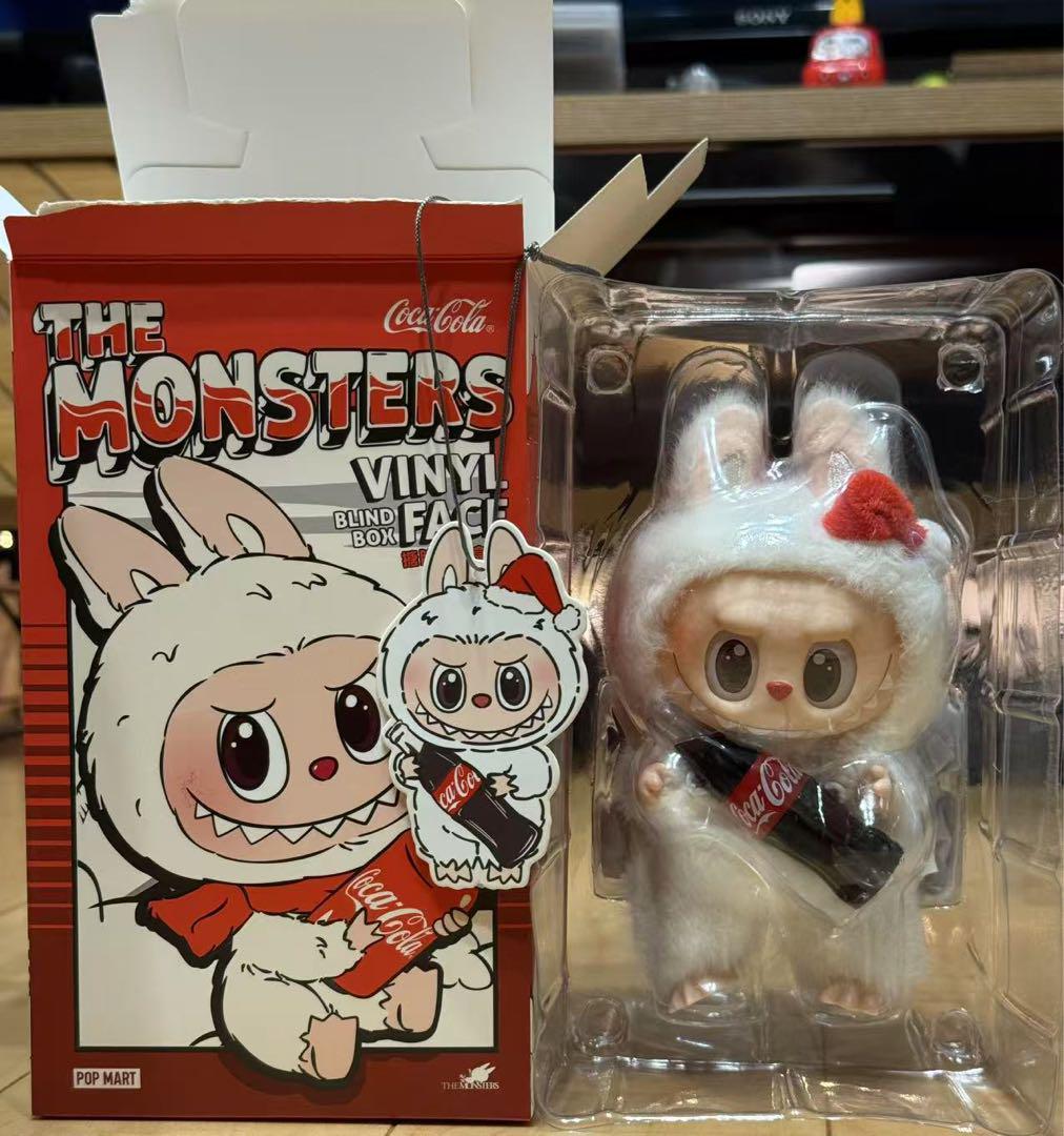 ラブブ コカ・コーラ THE MONSTERS COCA-COLA Amazon.com: POP MART The Monsters COCA-COLA Series-Vinyl