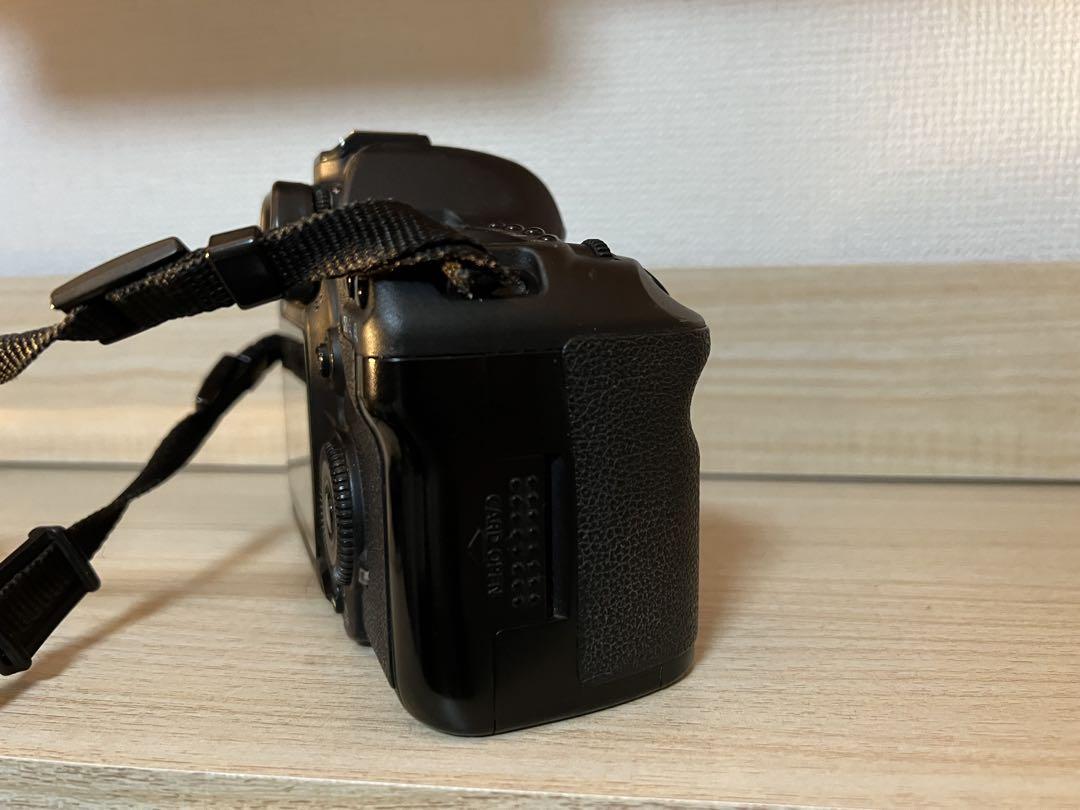 Canon EOS 5D Mark II 本体 + バッテリー2個 + カード