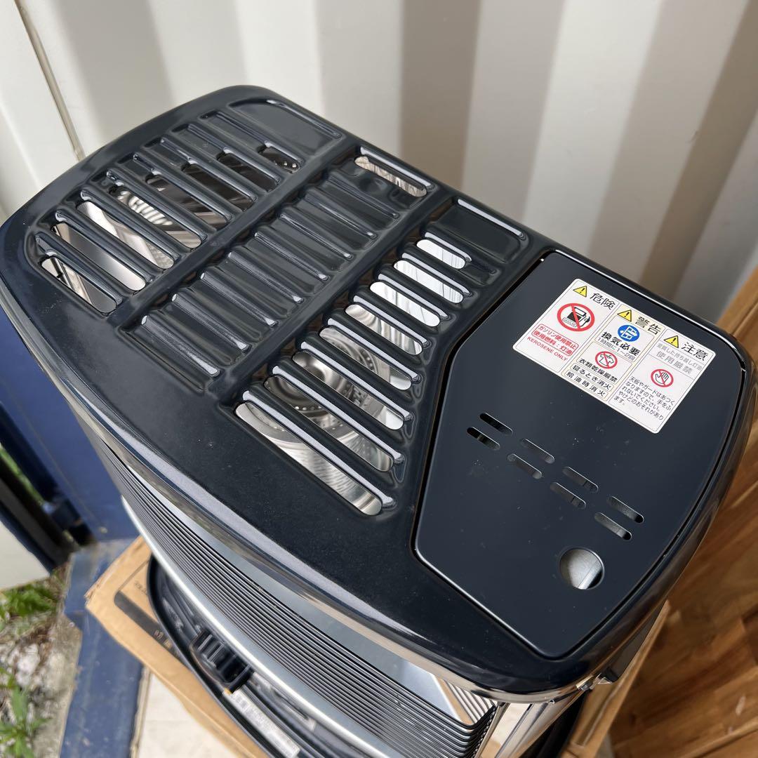F18美品✨　48時間以内に発送✨コロナ　石油ストーブ　紺色　開放式　新生活応援 F18美品✨ 48時間以内に発送✨コロナ 石油ストーブ 紺色 開放式