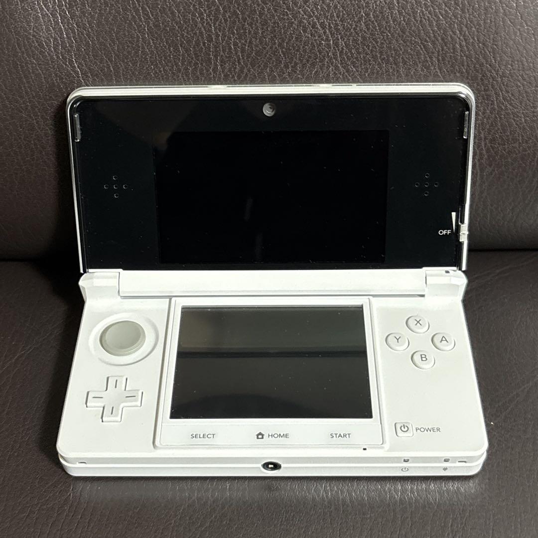 ニンテンドー3DS ホワイト 本体