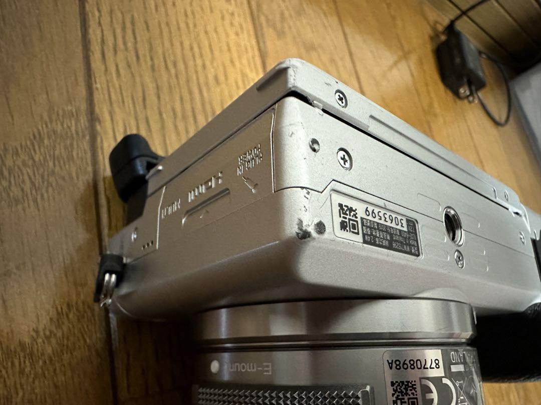 説明必読］SONY α6400 シルバー ダブルズームレンズキット