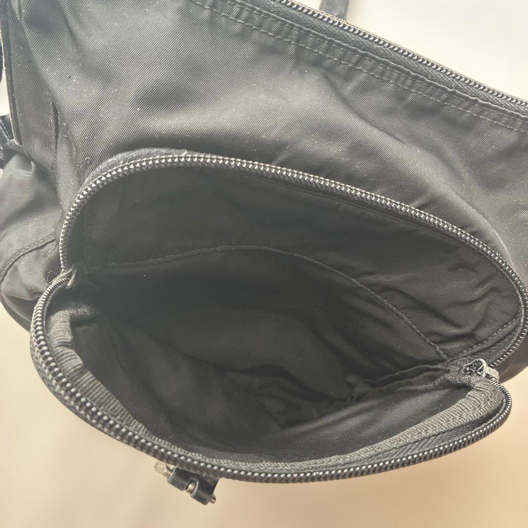 【美品】PRADA プラダ　ナイロン　三角プレート　ベルト　ショルダーバッグ