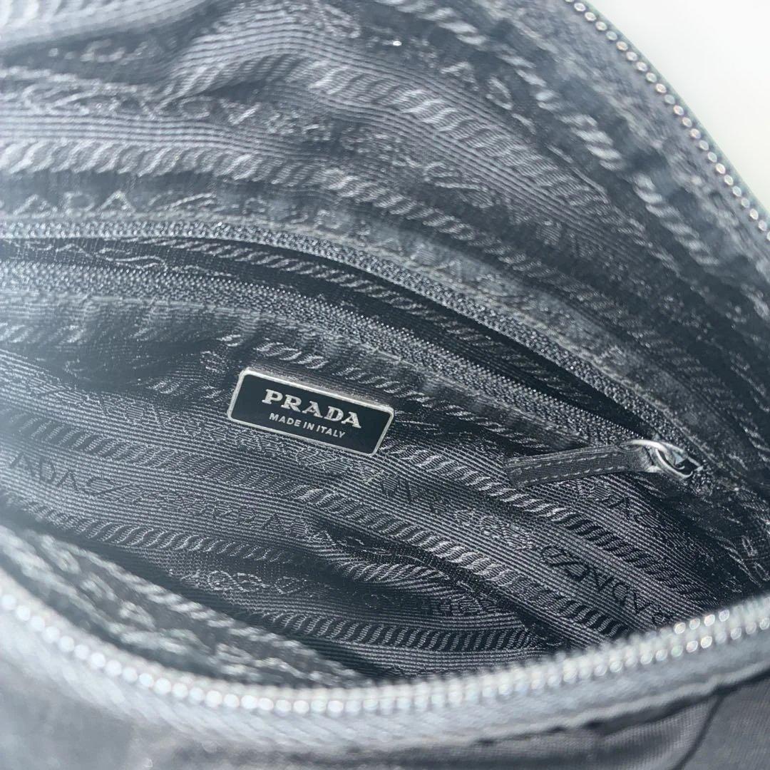 【美品】PRADA プラダ　ナイロン　三角プレート　ベルト　ショルダーバッグ