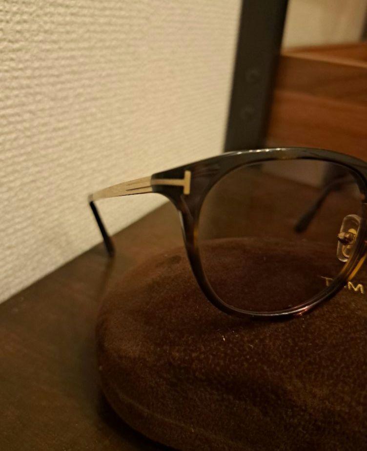 美品 TOM FORD サングラス TF5466 052トムフォード 美品 TOM FORD サングラス TF5466 052トムフォード