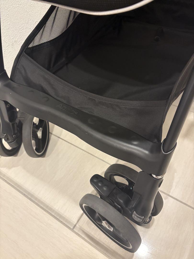 《値下げしました》Aprica ラクーナクッションフリープラスAB アップリカ