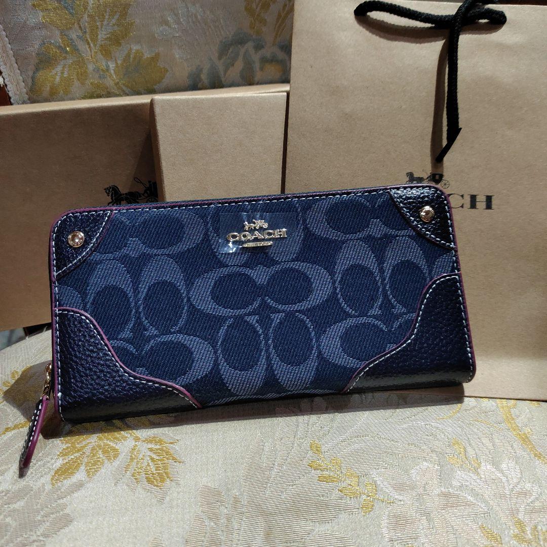 COACH アウトレットキャンパス長財布