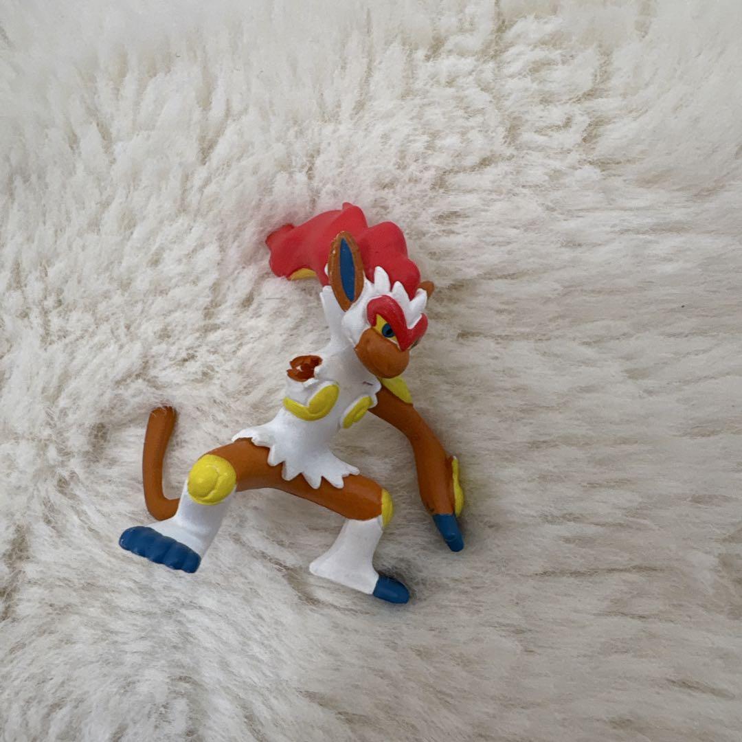 モンコレ　大量　まとめ売り　ポケモンキッズ　フィギュア　ガチャガチャ　レア