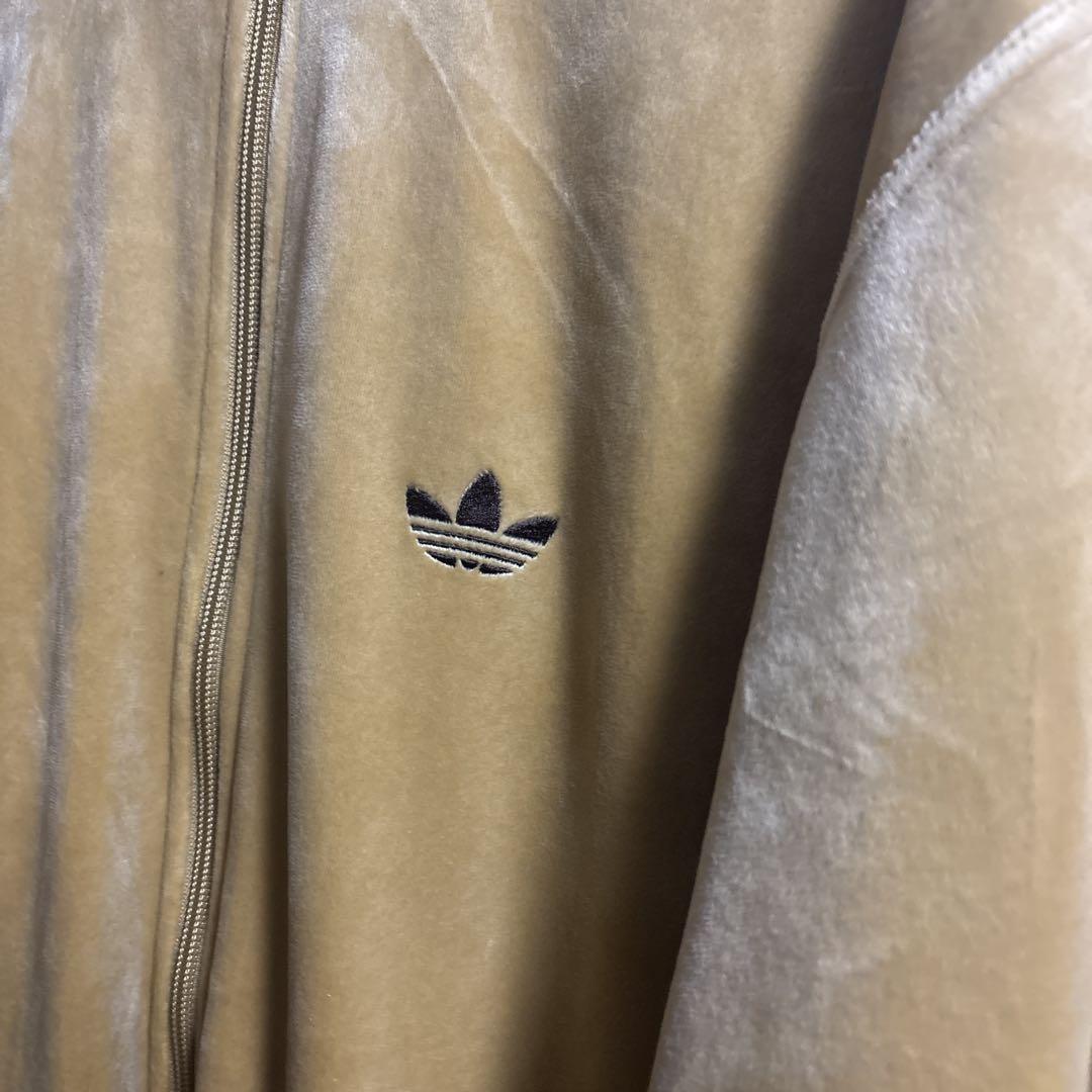 adidas originals ベロア トラックジャケット 最終価格