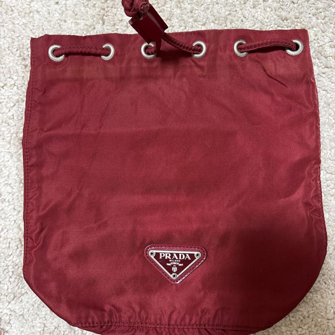 値下げ プラダ 巾着式バッグ レッド テスートナイロン 三角