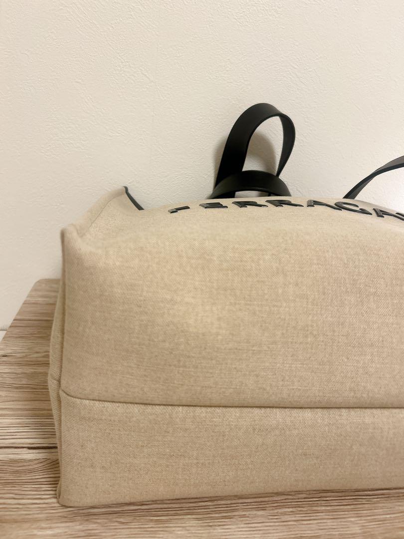 フェラガモ　FERRAGAMO トートバッグ