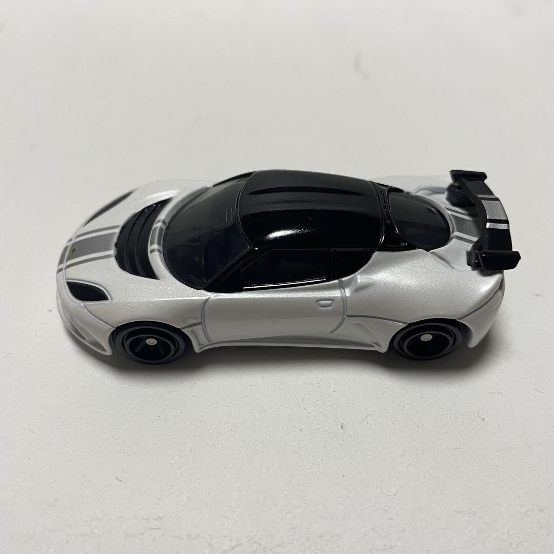 トミカ　ロータスエヴォーラ Amazon.co.jp: トミカ No.104 ロータス エヴォーラ GTE
