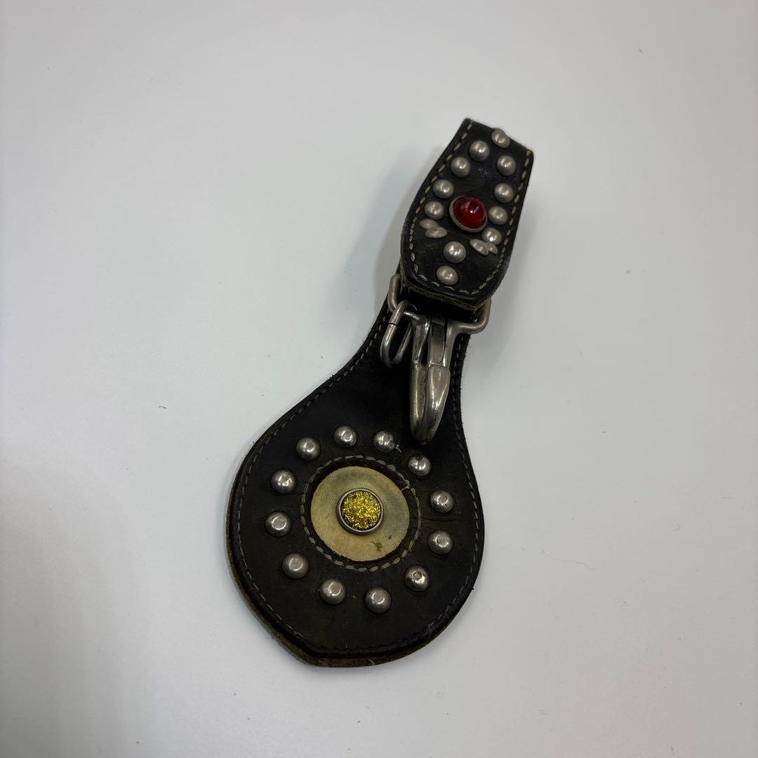 REDMOON スタッズ ティアドロップ レザー キーホルダー コンチョ 本革