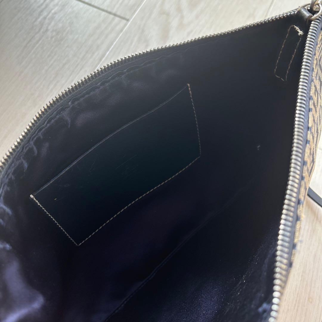 FENDI フェンディ ショルダーバッグ サコッシュ ネイビー ズッキーノ FENDI フェンディ ショルダーバッグ サコッシュ ネイビー ズッキーノ