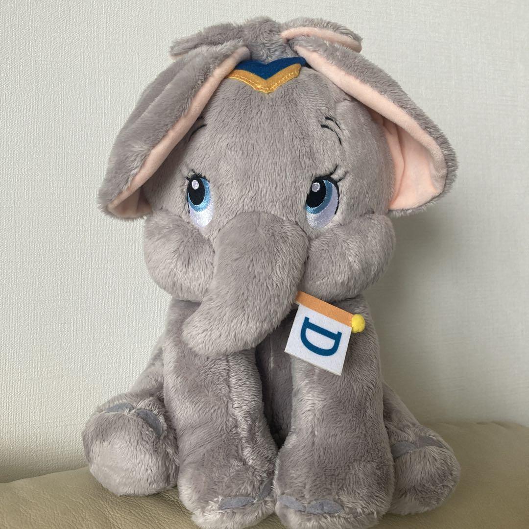 ディズニーストア　ダンボ80周年　ぬいぐるみ　新品タグ付き Disney - ダンボ80周年 ぬいぐるみ ディズニーストア 新品タグ
