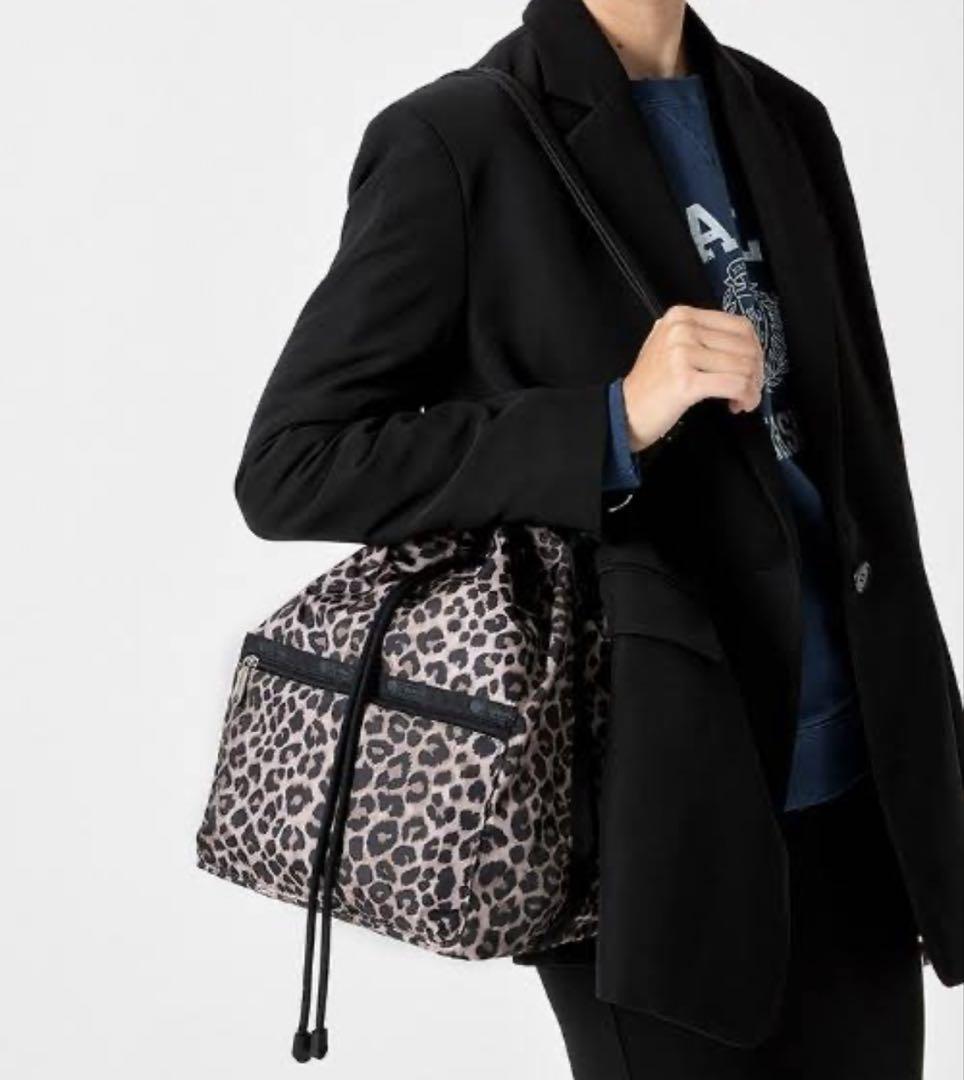 LeSportsac - 【極美品】レスポートサック トニーレオパード