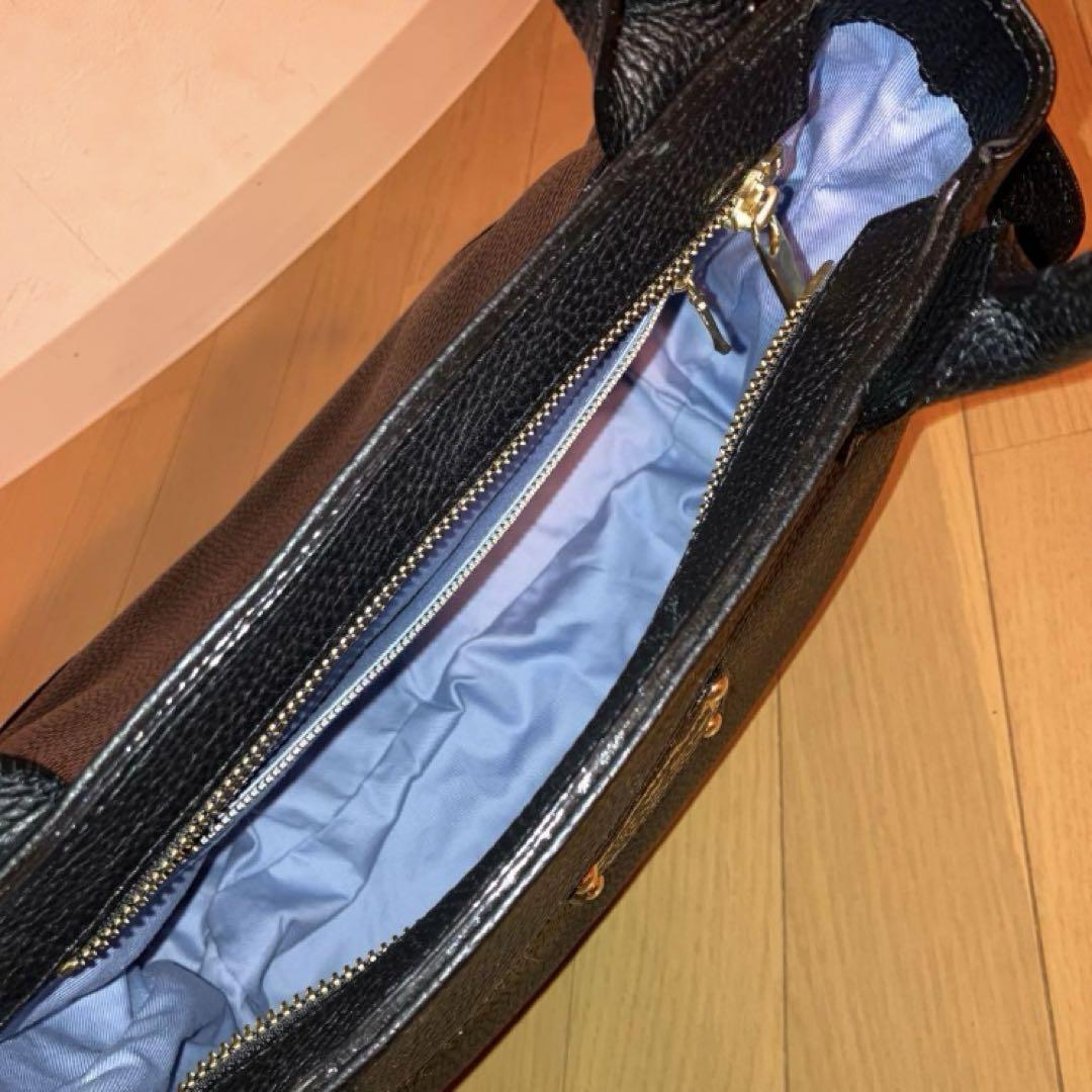 A.D.M.J トートバッグ 牛皮 黒 金ボタン アクセソワ ドゥマドモアゼル 画像3