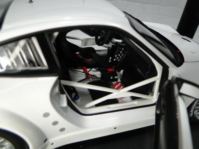 オートアート 1/18 ポルシェ911（997）GT3RSR 欠品有り