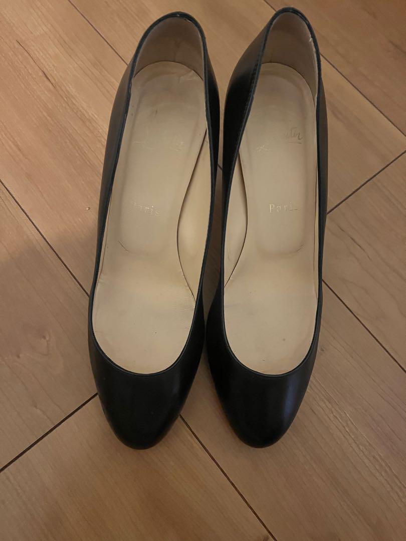 Christian Louboutin ブラックパンプスsize 38.5