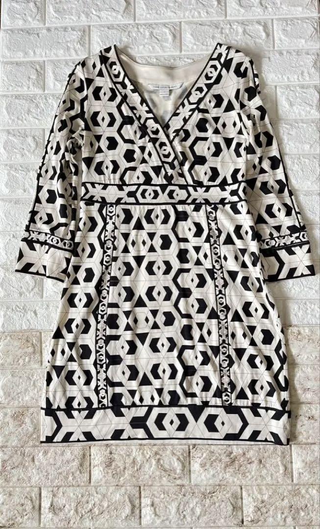 Diane von Furstenberg幾何学模様ラップスタイルミニワンピース