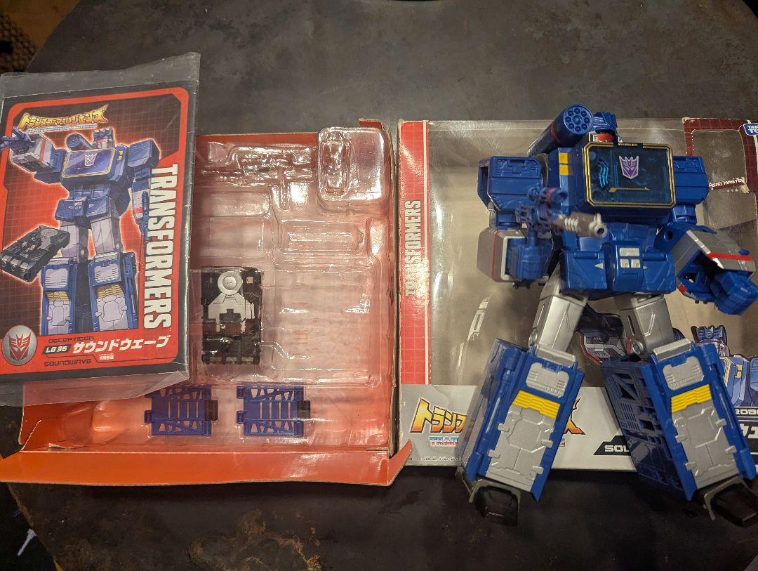 Amazon.com: Takara Tomy Transformers Legends LG36 Sound Wave