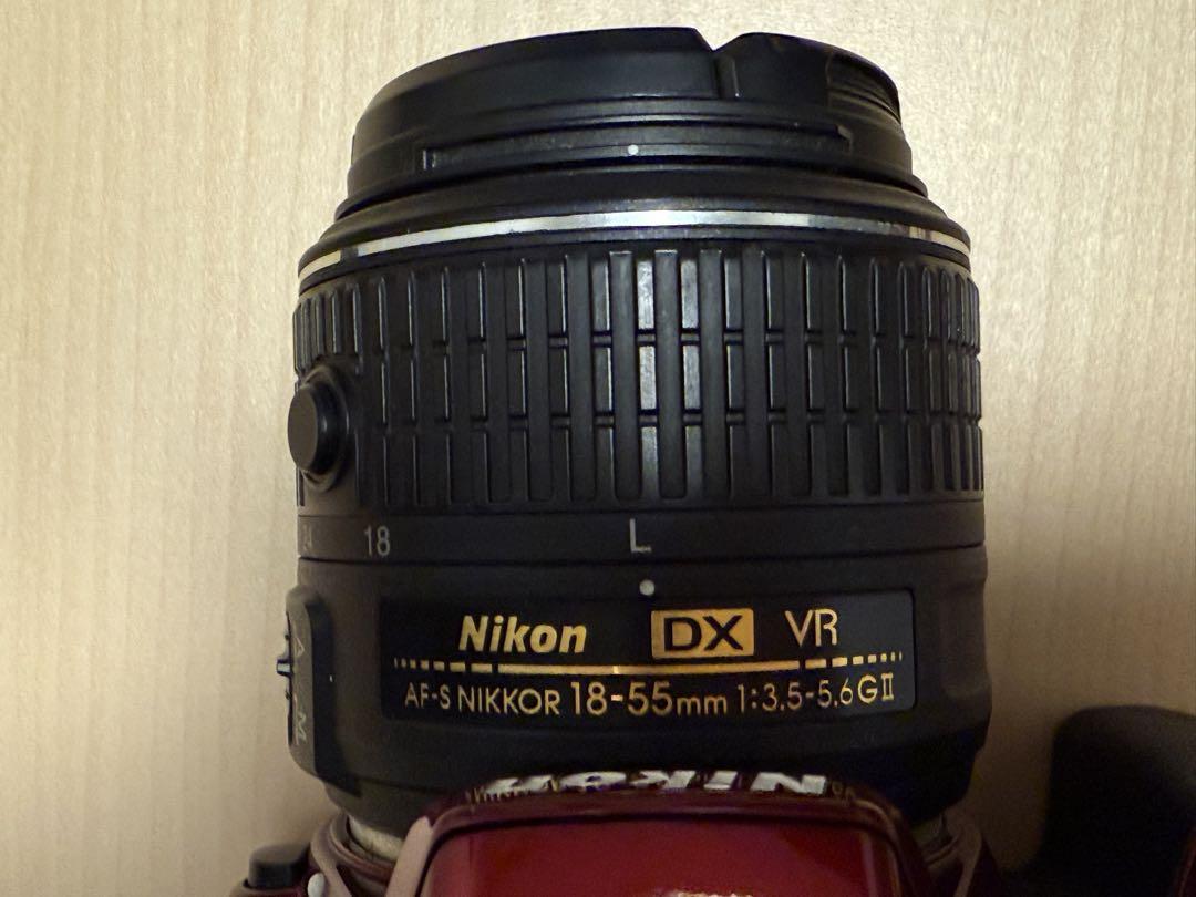 Nikon D3300 レッド AF-S 18-55mm