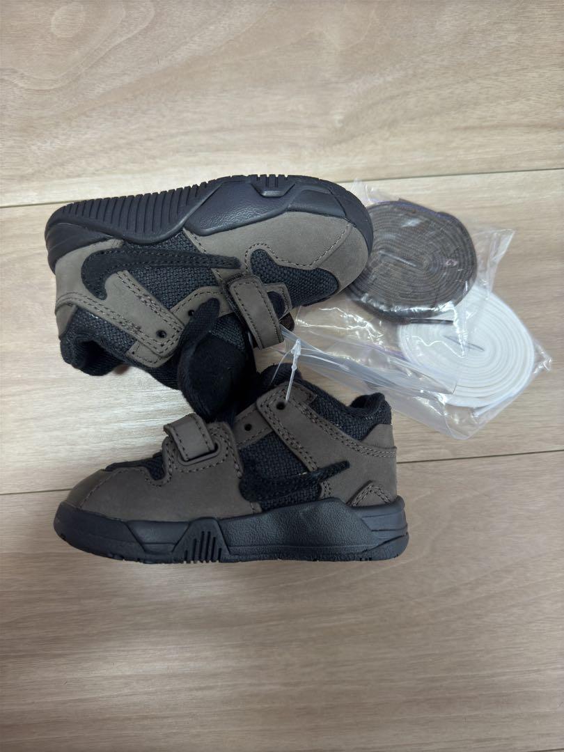 専用Travis Scott × Nike TD Jordan Jumpman