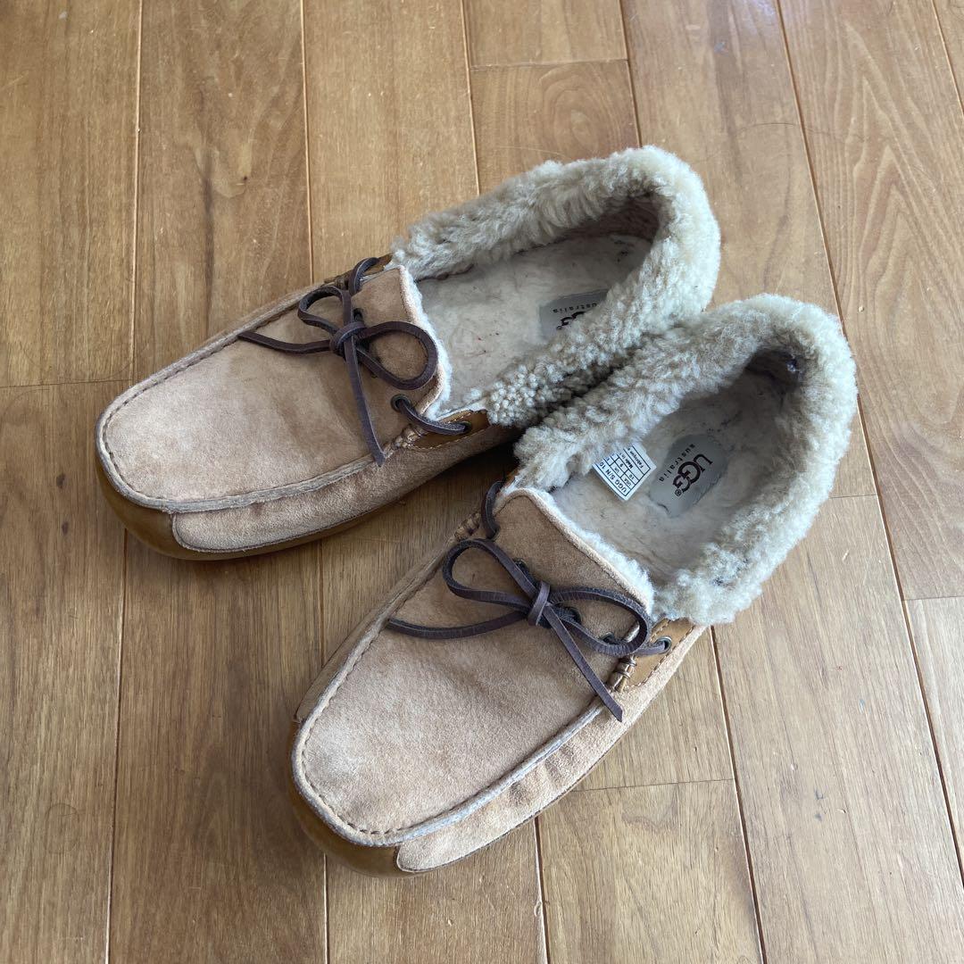 UGG ベージュ モカシン